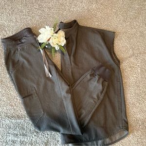 XS-Figs Zamora Scrub Jogger Pants & Rafaela Oversized Scrub Top Set in Graphite